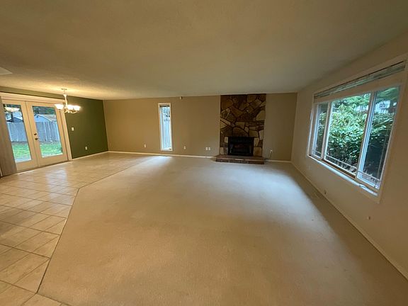 3rd image of 12922 130th Avenue Ct E