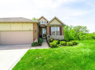 10041 Settlers Ct, Saint John, IN 46373