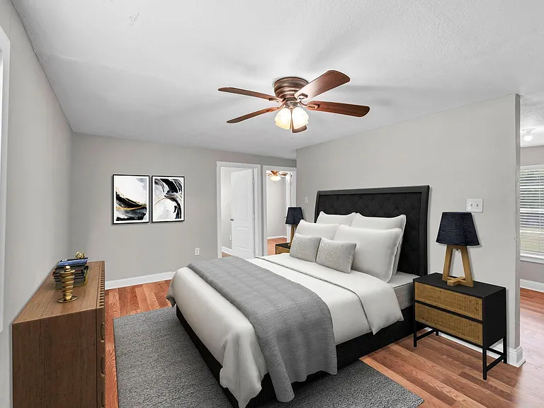 303 Linwood St #1/2 — Photo 1