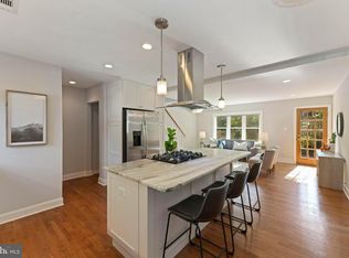 212 Aspen St, Alexandria, VA 22305