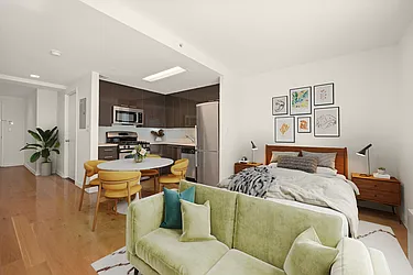 41-18 Crescent Street