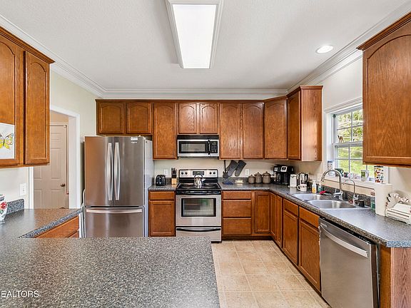 5th image of 3308 Rocky Path Ln