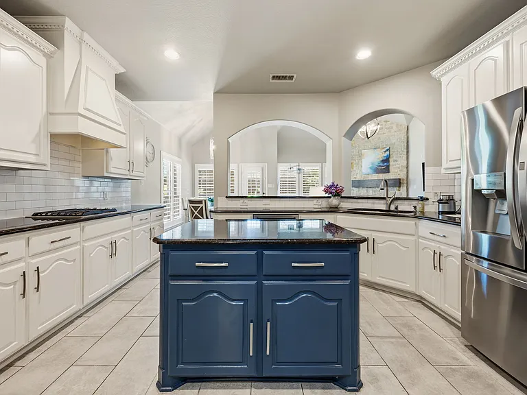 2251 Cold Water Dr — Photo 15