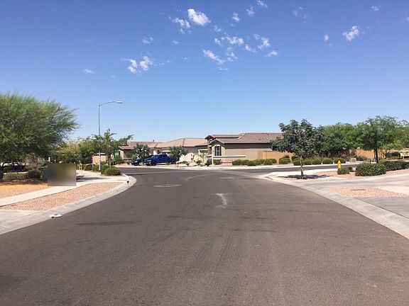4th image of 10422 W Pima St
