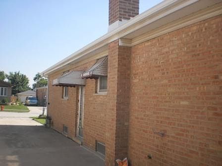 3rd image of 3831 N Emerson Dr