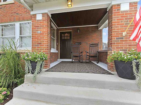 2nd image of 213 N 1st Ave