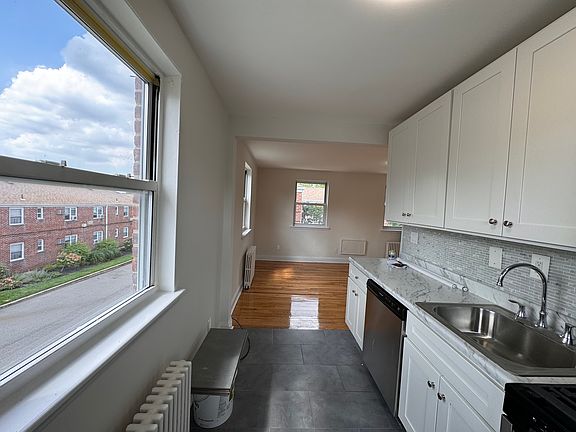 4th image of 61-57 224th St #2B
