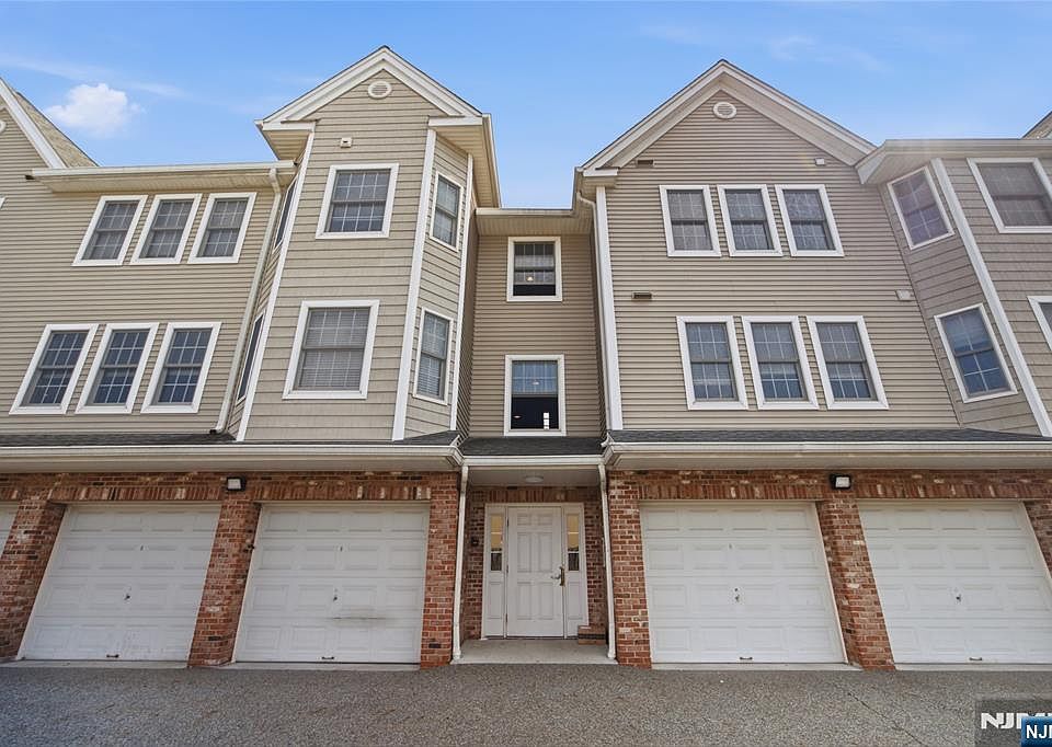 1st image of 270 Grand Ave APT 4C