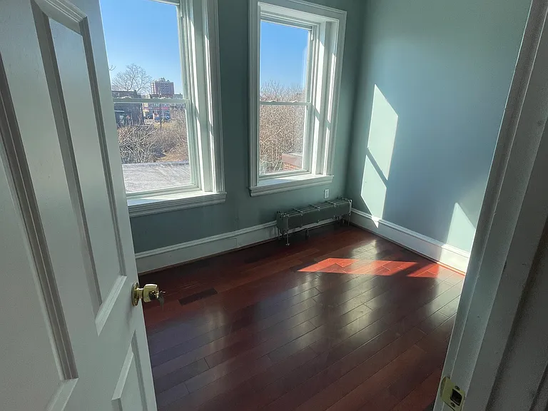 2302 W Montgomery Ave — Photo 20