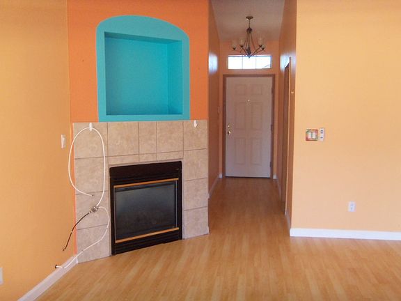 3rd image of 7012 Easton Pl NW