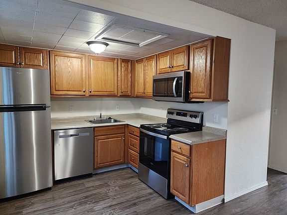 5th image of 1558 E 3rd St APT 3