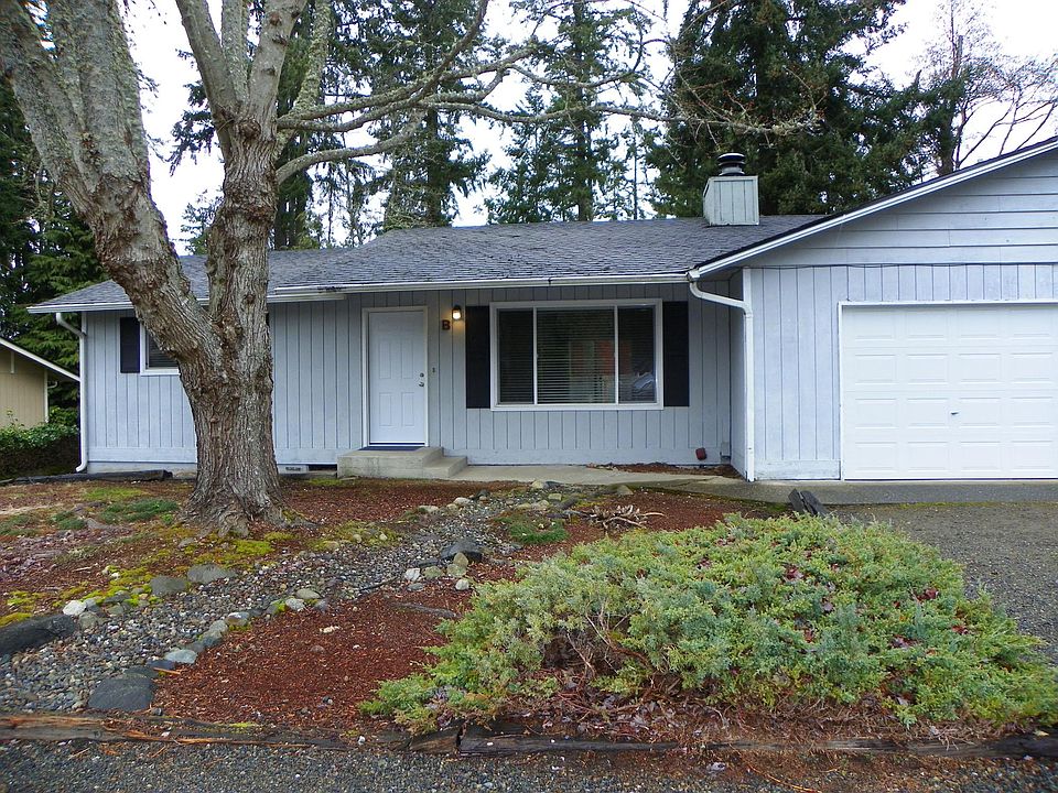 1st image of 826 34th Ave NW