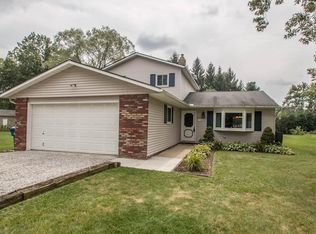 550 Oakview Rd, Macedonia, OH 44056