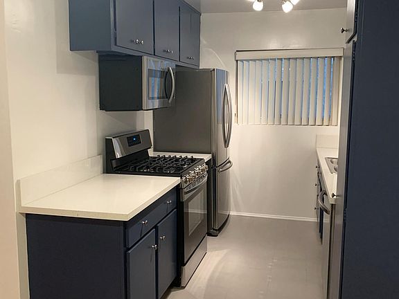 5th image of 1540 N Formosa Ave APT 5