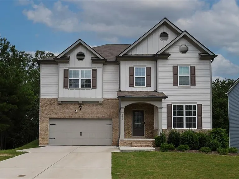 7566 Jennadee Dr — Photo 1