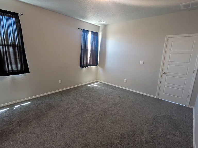 748 Amatista Loop SE — Photo 11