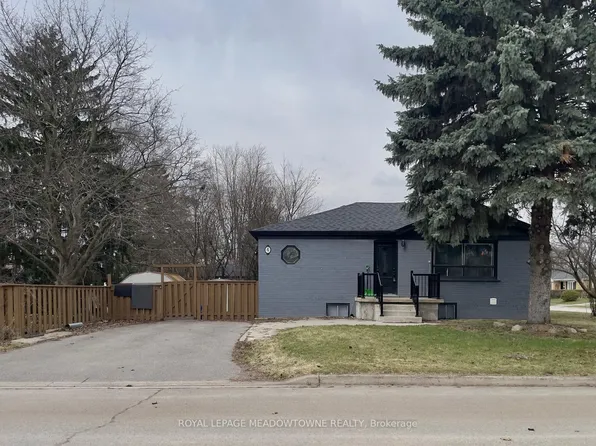 4 Keats Ave, Halton Hills, ON L7G 1T4