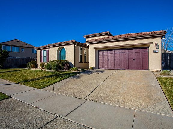 2nd image of 1439 Vista Dr
