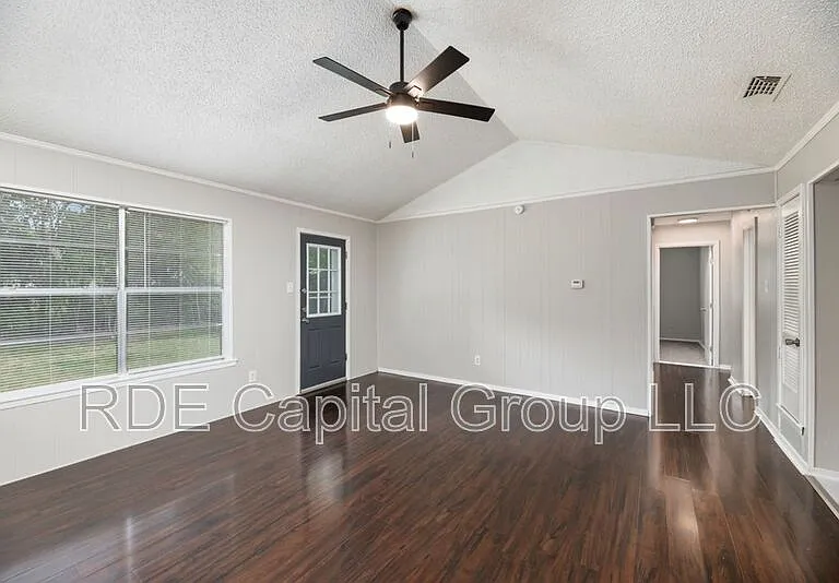 8013 Emerald Hills Way — Photo 8