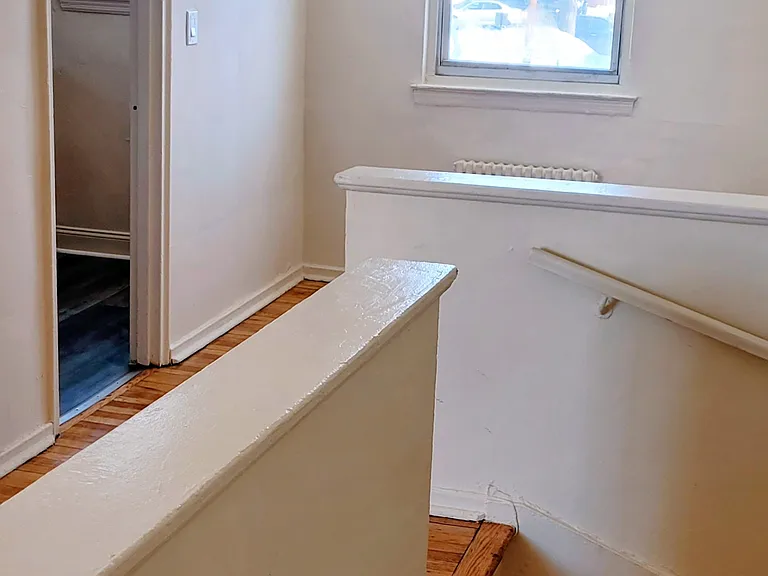 121B 14th Ave #121B — Photo 2