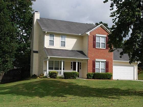 2nd image of 454 Fieldgreen Dr