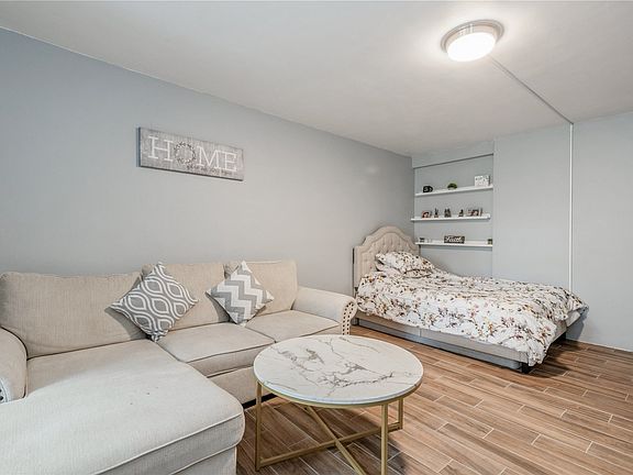 4th image of 6145 98th St APT 4N