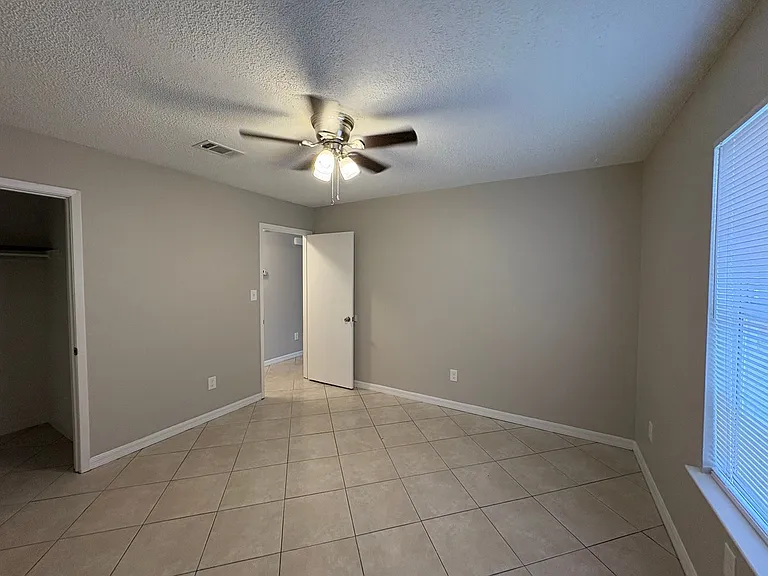 3354 La Leyenda Ct #B — Photo 17