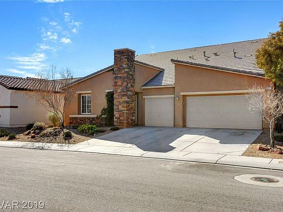 3rd image of 8221 Pink Desert St