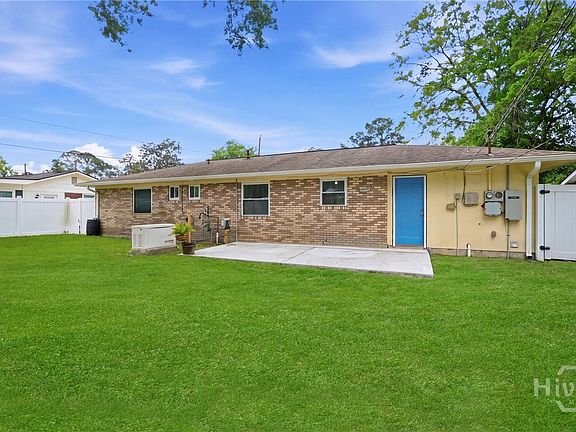 2nd image of 26 Merrydell Drive