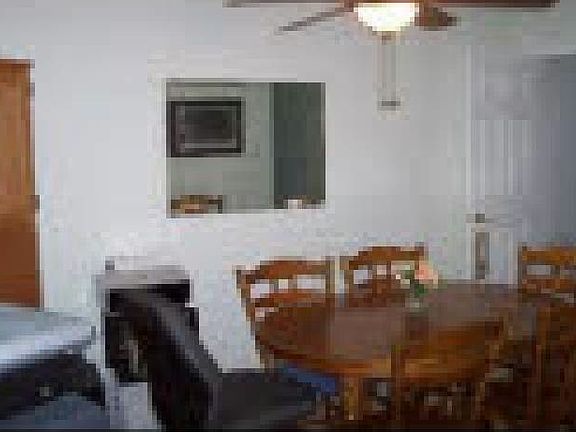 4th image of 4103 Brentwood Ln