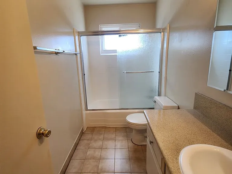 350 - 2905 Old Almaden Rd — Photo 27