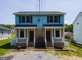 312 Quincy Ave, Shenandoah, VA 22849