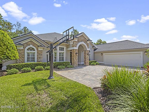 3rd image of 4616 PECOS Court
