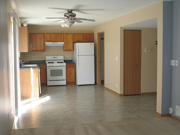 4th image of 2208 N Sedgefield Ct