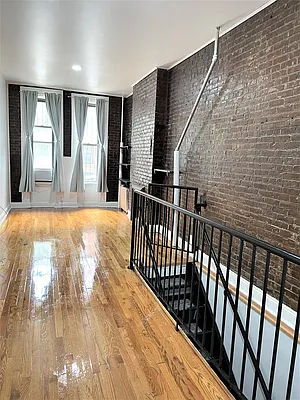 Rented by Brooklyn Real Inc | media 18