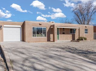 7747 Robin Ave NE, Albuquerque, NM 87110