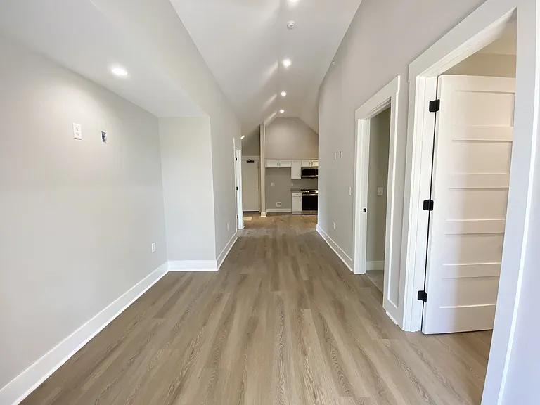 10 Marianna Way #301 — Photo 3