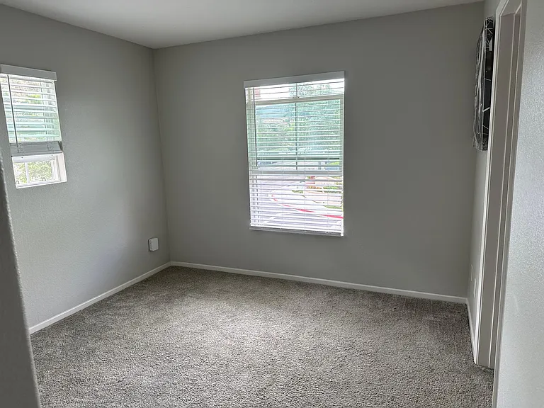 2nd bedroom on the 3rd floor
