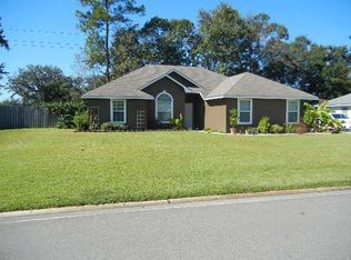 104 Honeysuckle Rd, Kingsland, GA 31548