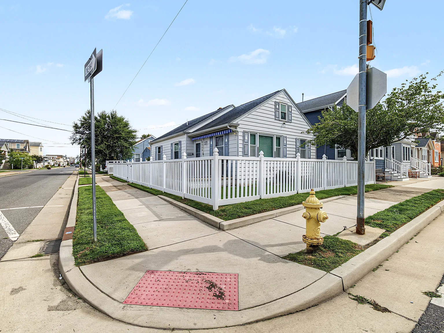 3 bed, $3,500 — Photo 2
