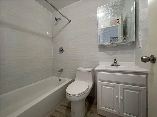 Sold by Remax Real Estate Professionals | media 15