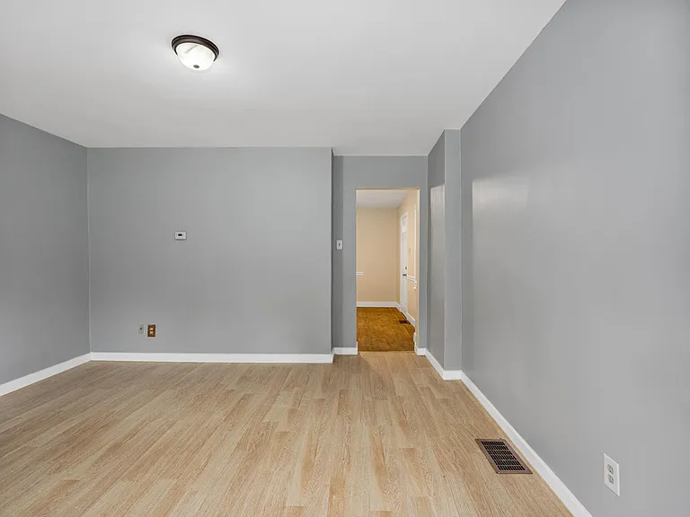 509 Ontario St — Photo 4