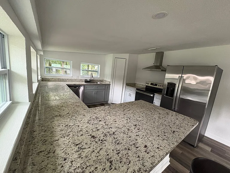 300 SW 73rd Street Rd — Photo 8