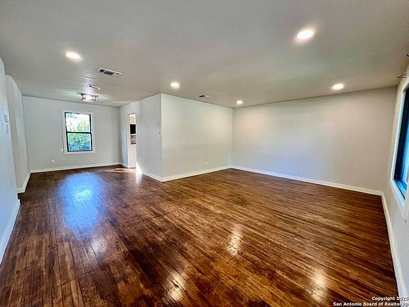 2nd image of 500 N Westminster