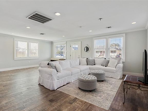 4th image of 130 Spencer Ave