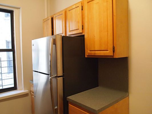 3rd image of 34-20 74th St #6C