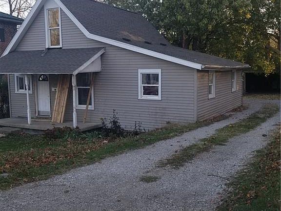3rd image of 804 S John St