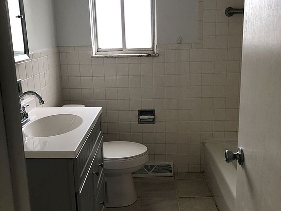 3rd image of 4503 Hudson Dr APT 2
