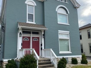 607 Henry St, Alton, IL 62002