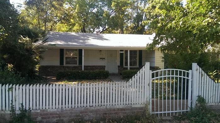 1st image of 616 Smilax Ave